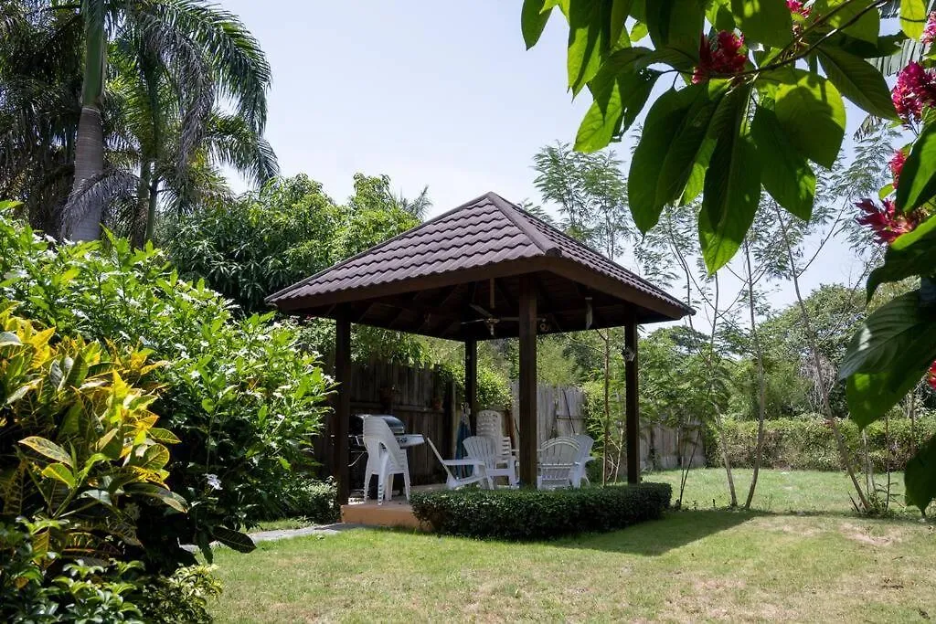 Villa Victoria Jarabacoa Chalet